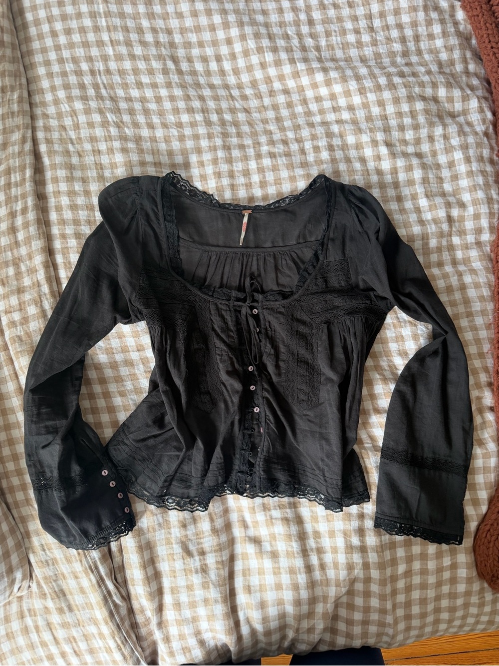 Free People Black Lace-Trim Button Front Women's Top in Medium